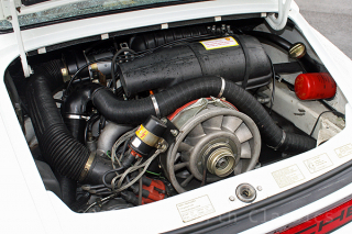 KWU905V-911SC-Engine-2